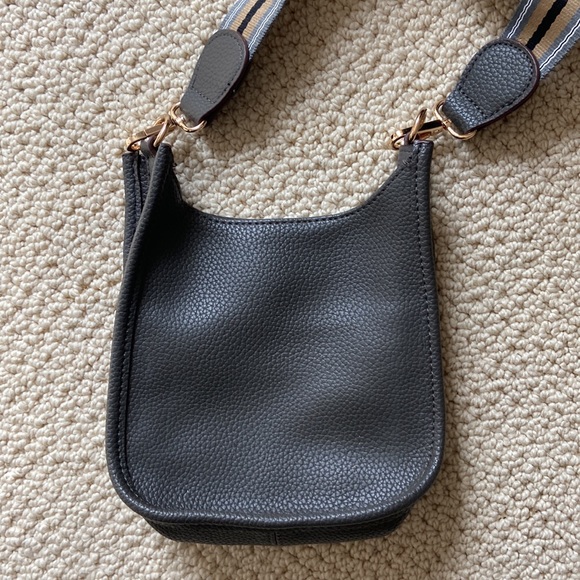 Gray Leather Satchel Crossbody Bag - Picture 3 of 6